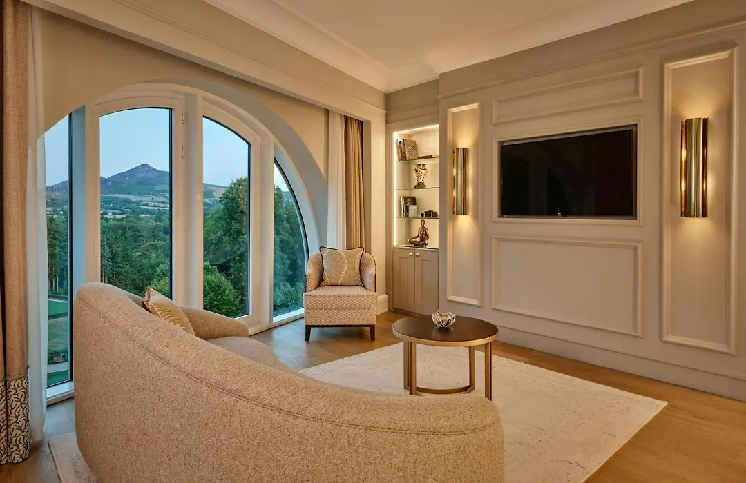 Powerscourt Hotel, Autograph Collection-1